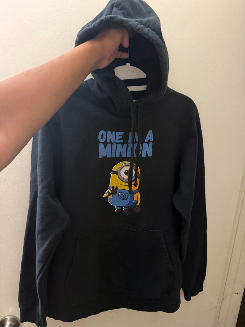Despicable Me “One in a Minion” Navy Pullover Hoodie Size Medium